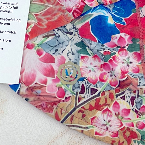 HOST PICK🦄 NWT Lululemon SeaWheeze 2018 Speed Up Short - Picture 3 of 7